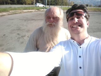 Branko Mileusnić šeta Novi Sad