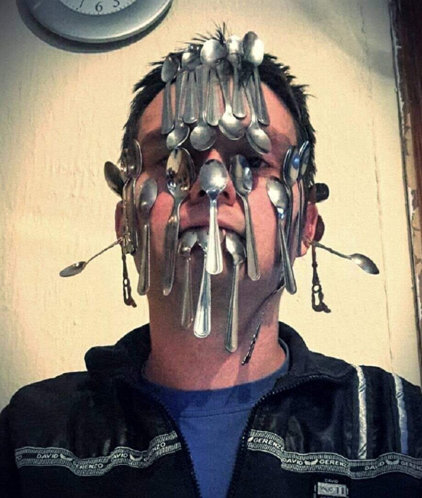 Povratak Tragača Ginisovac Dalibor Jablanović