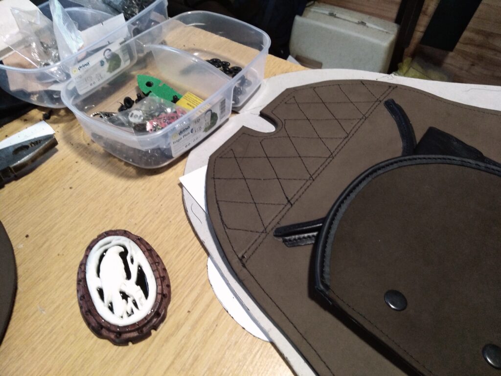 radionica – radni proces šivenja sokolarske rukavice