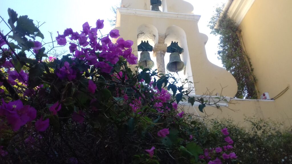 Manastir Paleokastrice: Manastir Paleokastrice na Krfu sa panoramskim pogledom na more