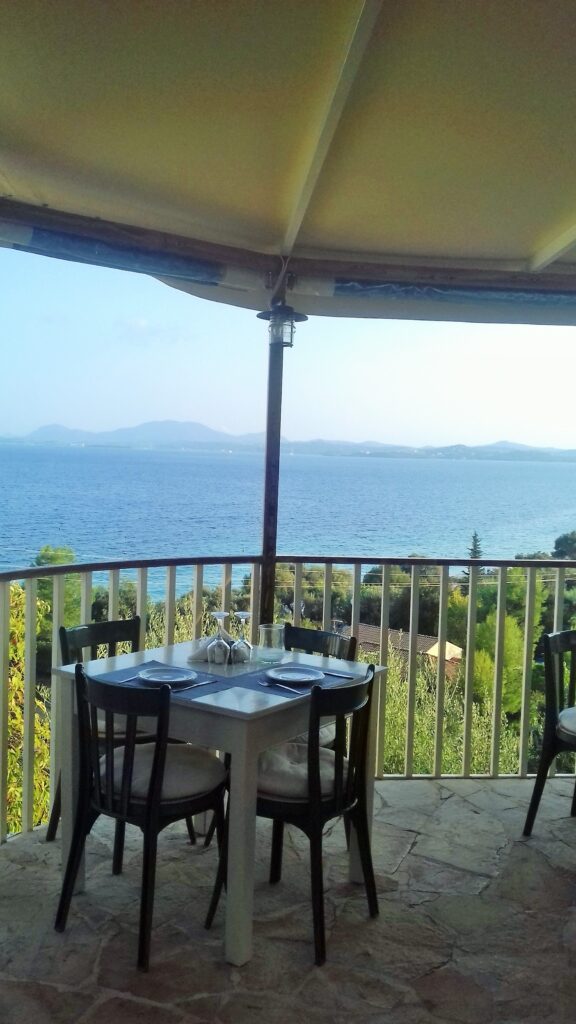 Pogled na more: Pogled sa plaže Barbati na Jonsko more, mir i tišina Mediterana